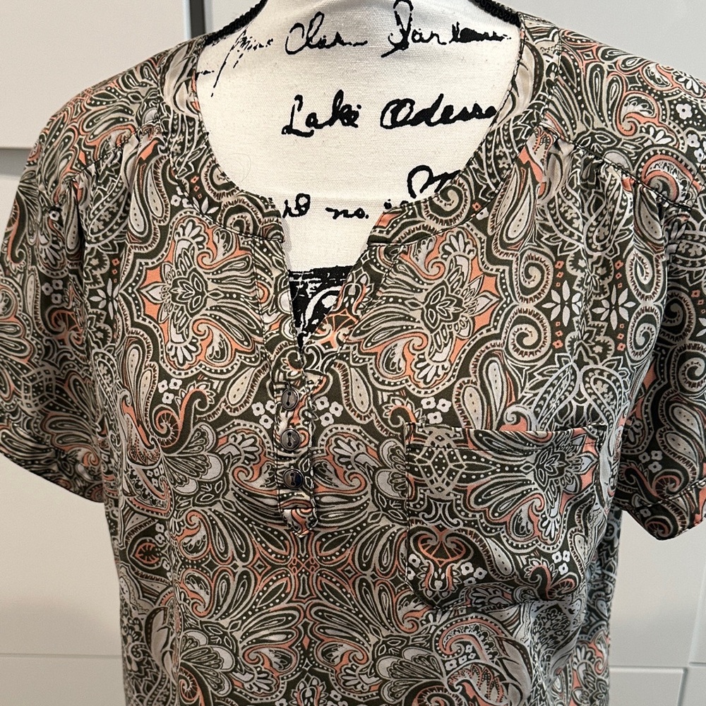 EUC- Paisley Print PEACH -GREEN-CREAM-PETITE XL